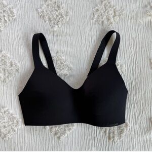 Lululemon Hold True Bra